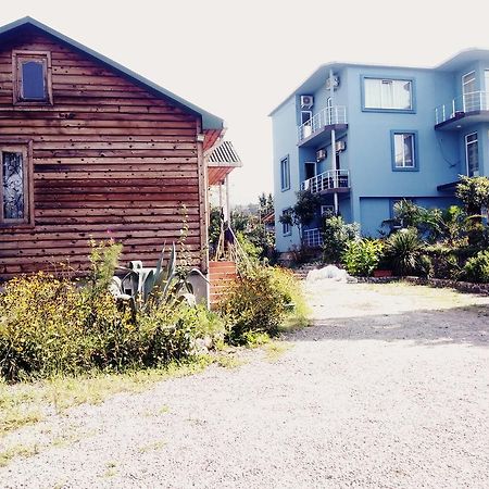 Wooden Cottage Makhinjauri Exterior foto